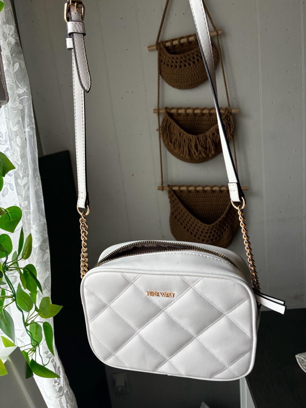 Nine West White Crossbody Bag NWT / Like New Chic Minimal Shoulder Purse